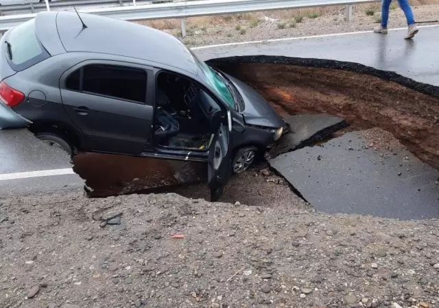 neuquen.crater-ruta-auto-cayo-pozo--