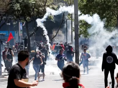 Chile-extendieron-el-toque-de-queda-en-algunas-regiones-tras-otra-jornada-con-protestas-y-disturbios-en-las-calles