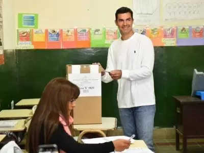 juan-manuel-urtubey-voto-votacion-salta-paso-2019-boleta-electronica