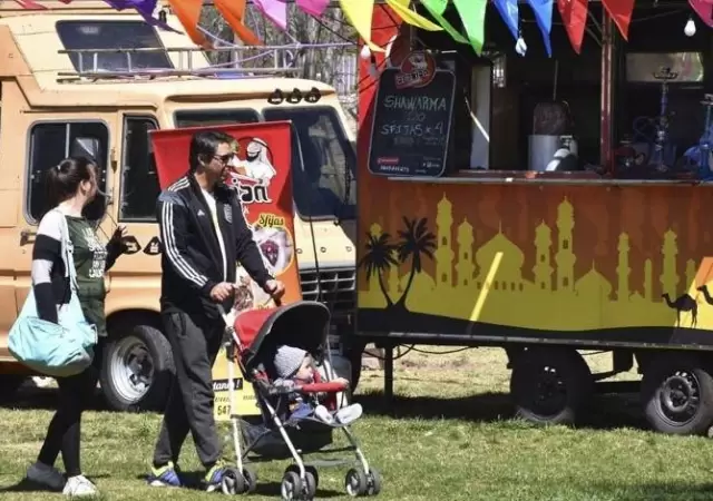festival-food-trucks-5