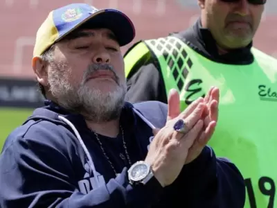 Diego-Maradona-VAR-ingleses