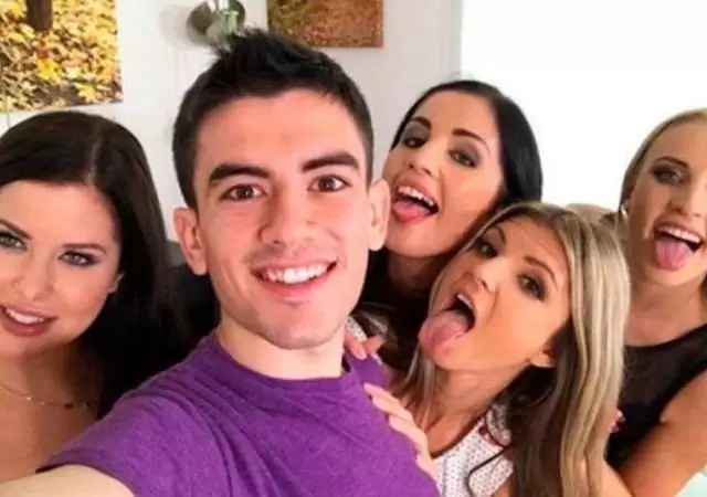 jordi-el-ni�o-polla-xxx-universidad-foto-estudiante-2