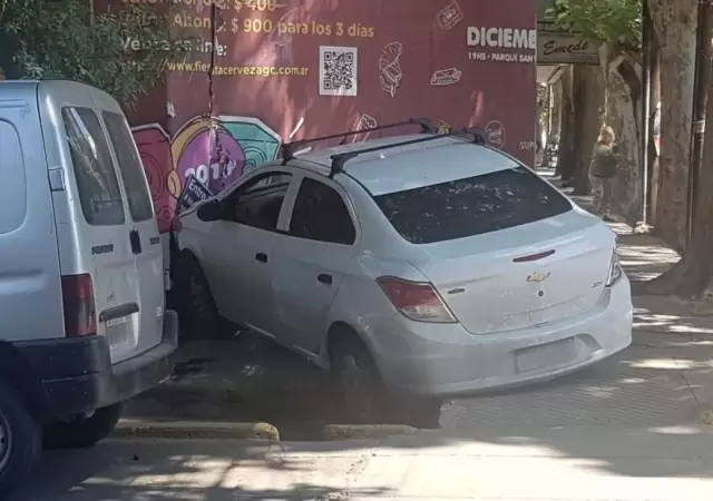 choque-playa-estacionamiento-,mendoza-policiales-2