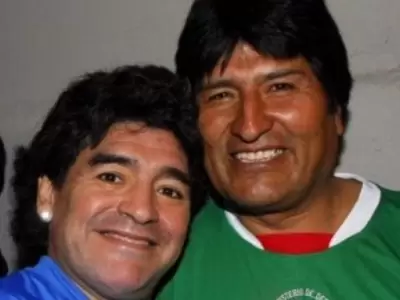 Diego-Maradona-y-Evo-Morales