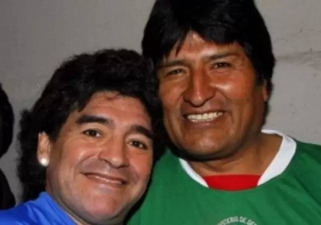 Diego-Maradona-y-Evo-Morales