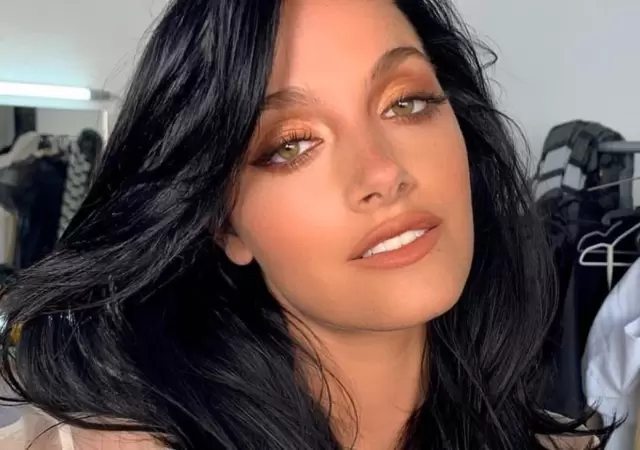 oriana-sabatini-bar-musica-instagram-video-2