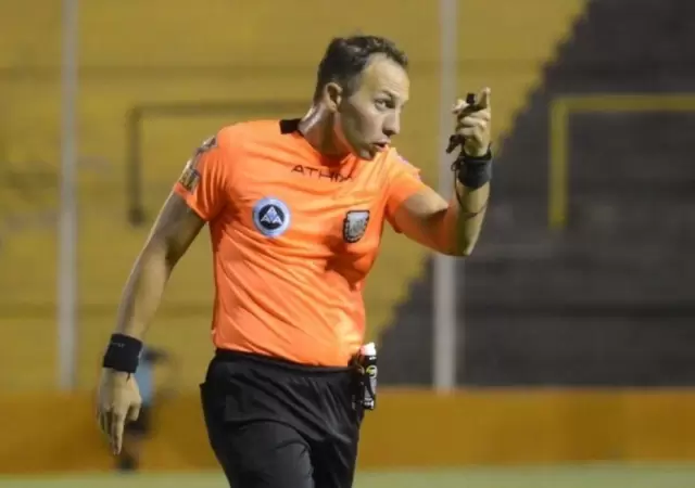 Lucas-Comesa�a