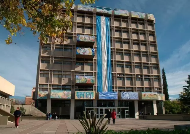 Mendoza tom� una decisi�n para beneficiar a los vecinos con deudas