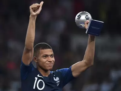 Kylian-Mbapp-premio--Kopa--Paris-PSG