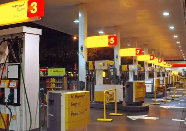 estacion-de-servicio-3