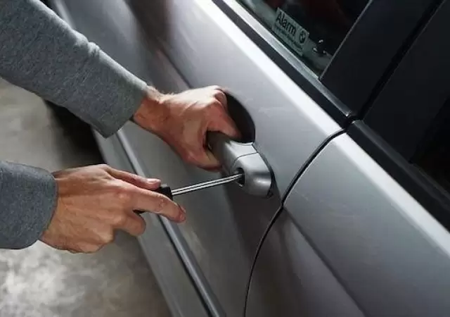 auto-robado