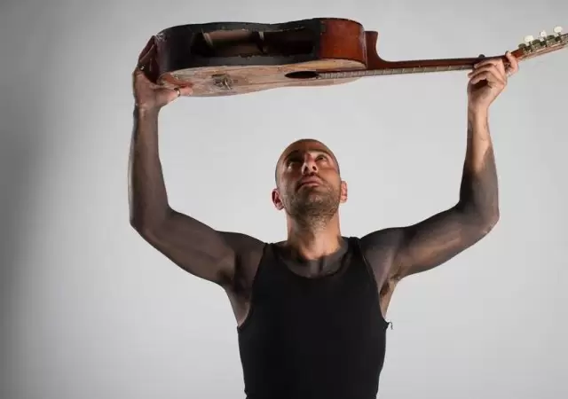 nasif-guitarra