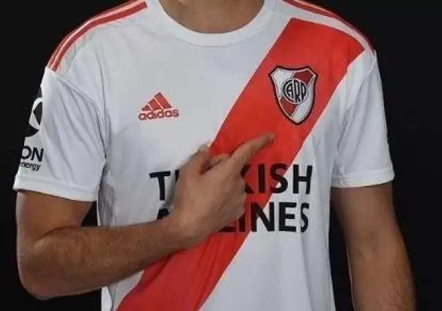 River-Plate-camiseta