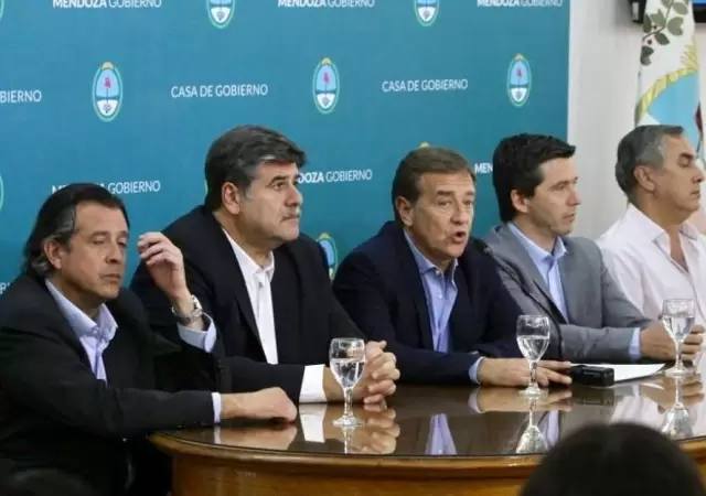 proyecto-derogaci�n-agua-mendoza-politicos-ley