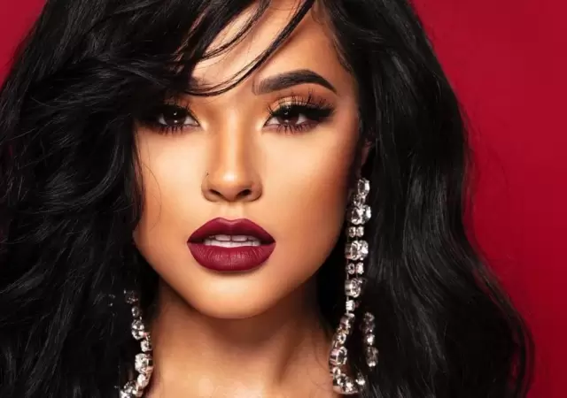 becky-g-bikini-fotos-yate-vacaciones-espa�a-video-67