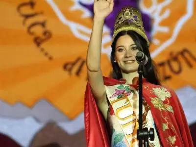 VendimiaTunuy�n-----@MuniTunuyan-tiene-nueva-Reina!-----Ella-es-Ana-Victoria-Chaves,-de-21-a�os.-Con-65-votos-se-consagr�-como-la-nueva-Reina-Depa