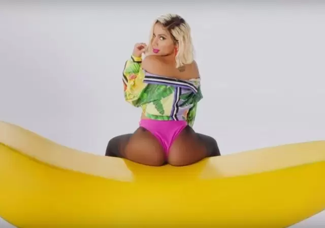 anitta-fotos-cantante-show-sexy-quenchi-show-video-latina-88