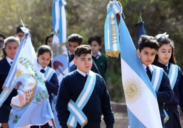 abanderados-Mendoza-DGE