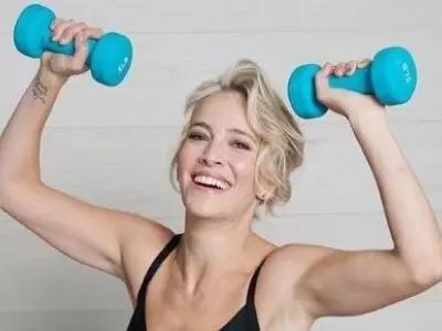 luisana-lopilato-instagram-fotos-cepilla-dientes-�ntima-4