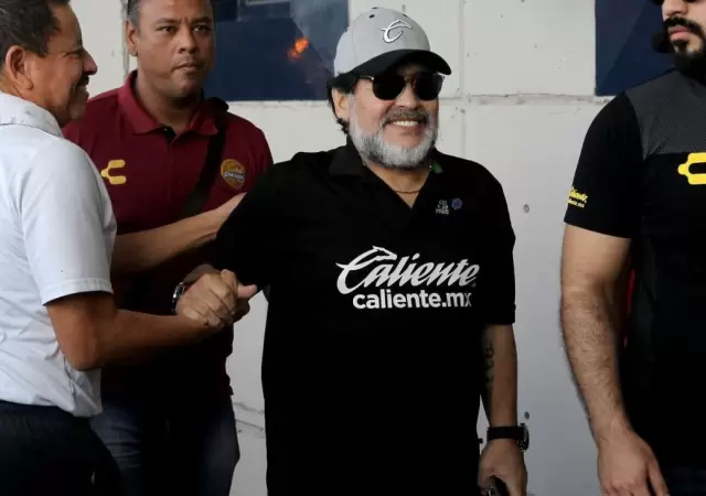 Diego-Maradona-alta-m�dica