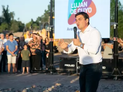 De-Marchi-y-hito-m�s-importante-de-la-gesti�n.-La-Relocalizaci�n-del-Bajo-Luj�n