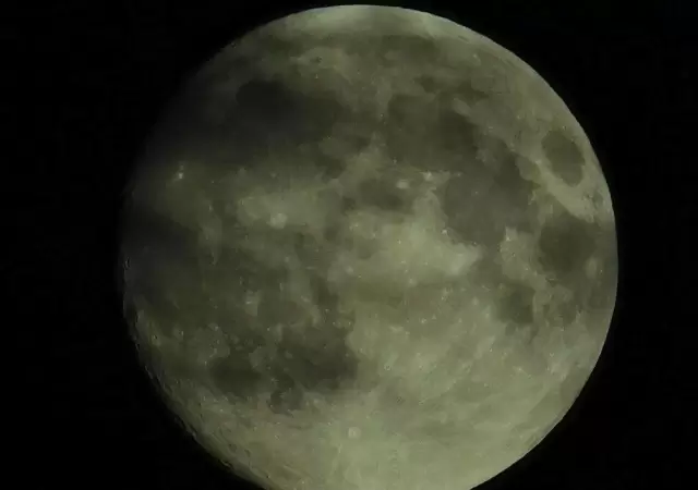 luna-de-lobo-eclipse-lunar-llena-3