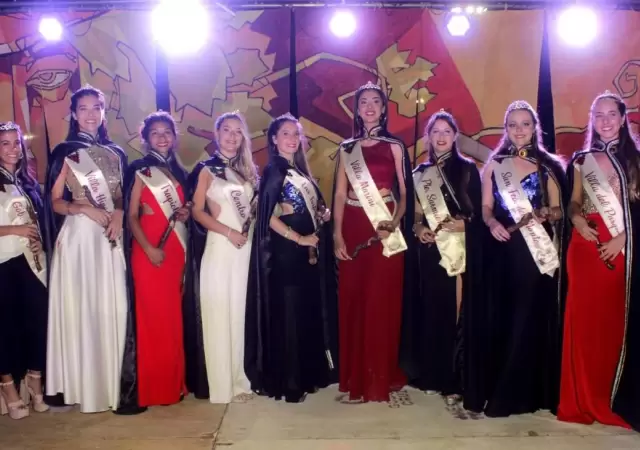 vendimia-godoy-cruz-reinas-1