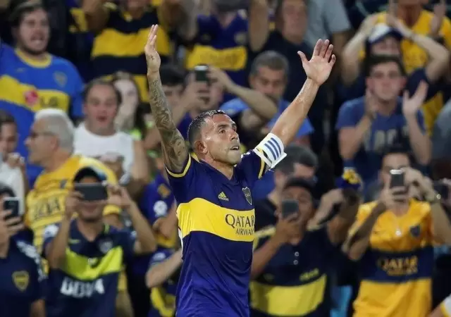 Boca-Juniors-Carlos-Tevez