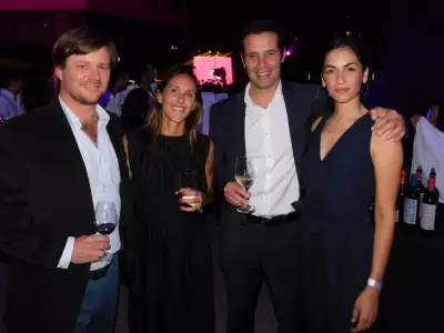Miguel Stuart Milne, Bel�n, Juan Mazol y Victoria Minassian.