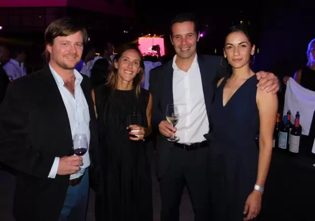 Miguel Stuart Milne, Bel�n, Juan Mazol y Victoria Minassian.