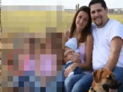 foto-familia-viral-fantasma-mano-video-2