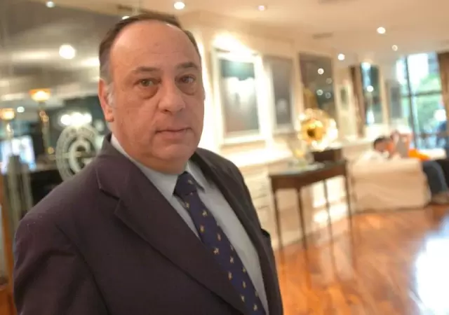 Roberto-Cachanosky