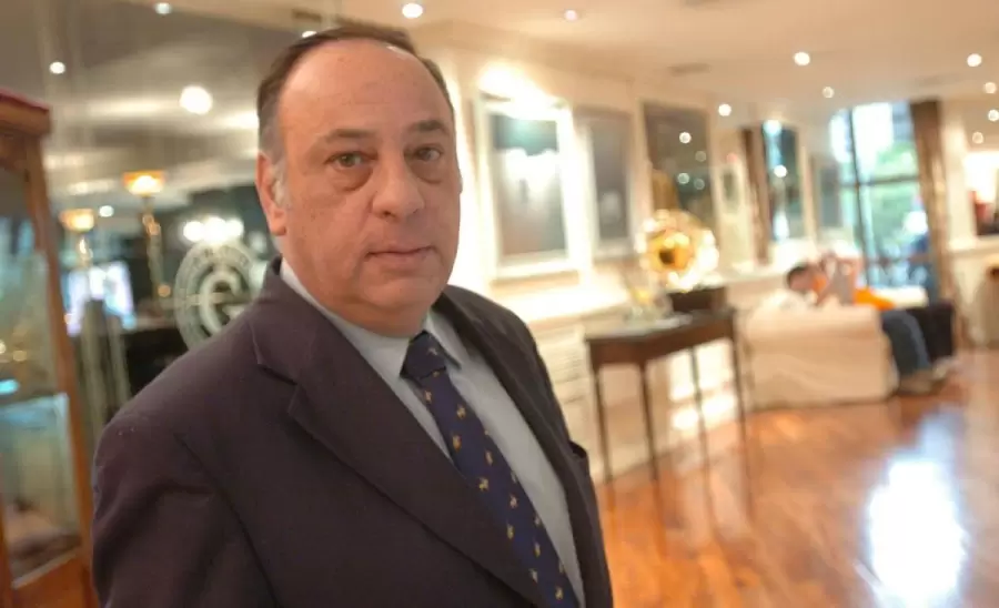 Roberto-Cachanosky
