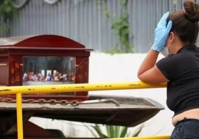 coronavirus-ecuador-videos-calles-muertos