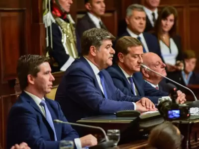 Mendoza-Asamblea-Legislativa