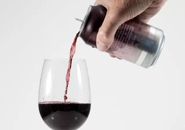 canned-wine-taste-test-ft-blog0819