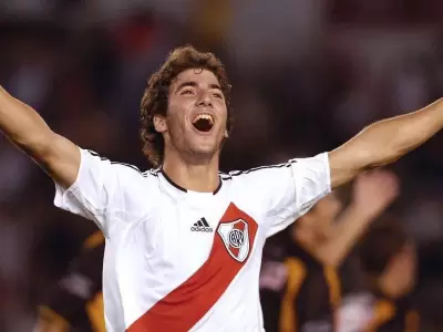 Higuain-River