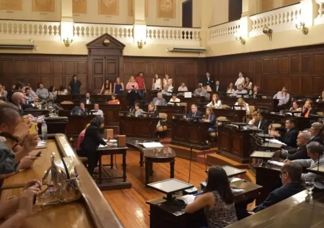 diputados-ley-77-22-mendoza