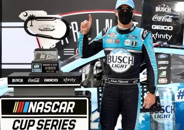 NASCAR-Harvick