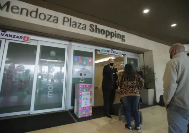 Mendoza-Plaza-Shopping