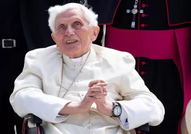 Benedicto-XVI