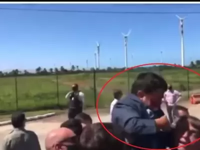bolsonaro-video-ni�o-enano-foto-acto