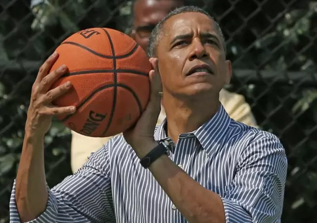 obama-jugando-al-basket