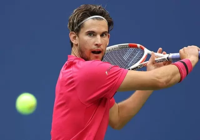 Dominic-Thiem-backhand-US-Open