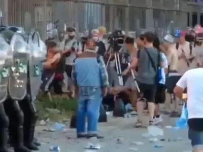 velorio-maradon-en-casa-rosada-disturbios