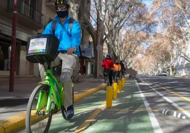 bicitours-mendoza-capital-ciudad-hoy