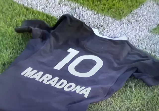 All-Blacks--Maradona