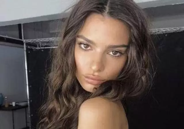 Emily--Ratajkowski-desnuda-hot-esposo-prohibida-fotos-videos