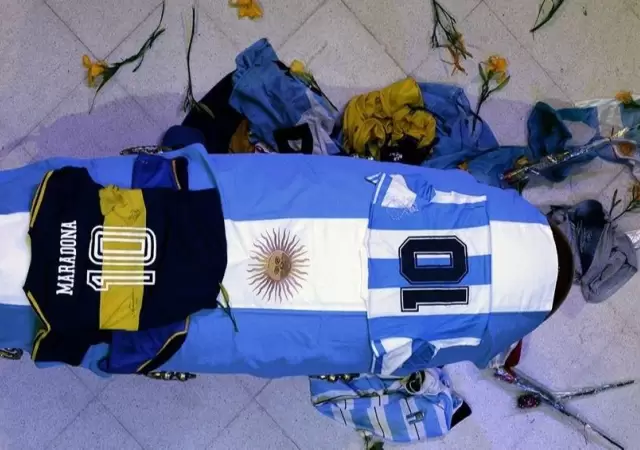 diego-maradona-muerte-embalsado