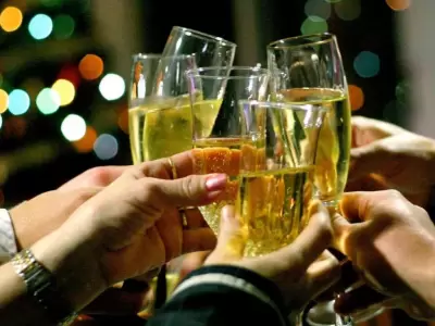 Una brindis que termina en resaca